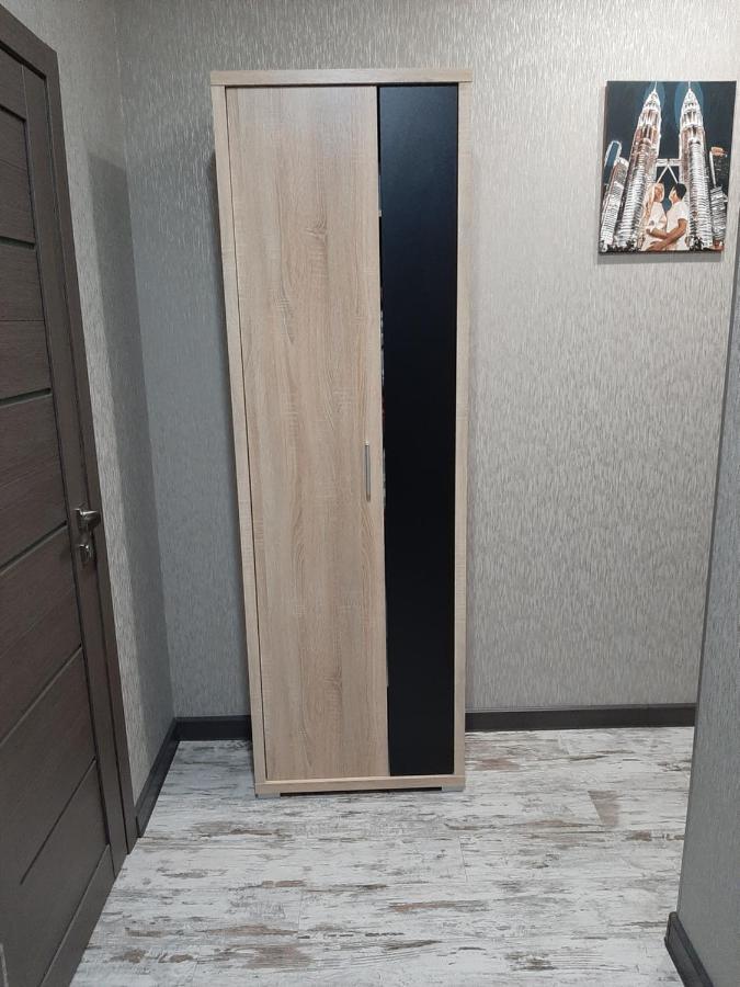1 Stop From Railway Station Apartment Kiev Exterior foto